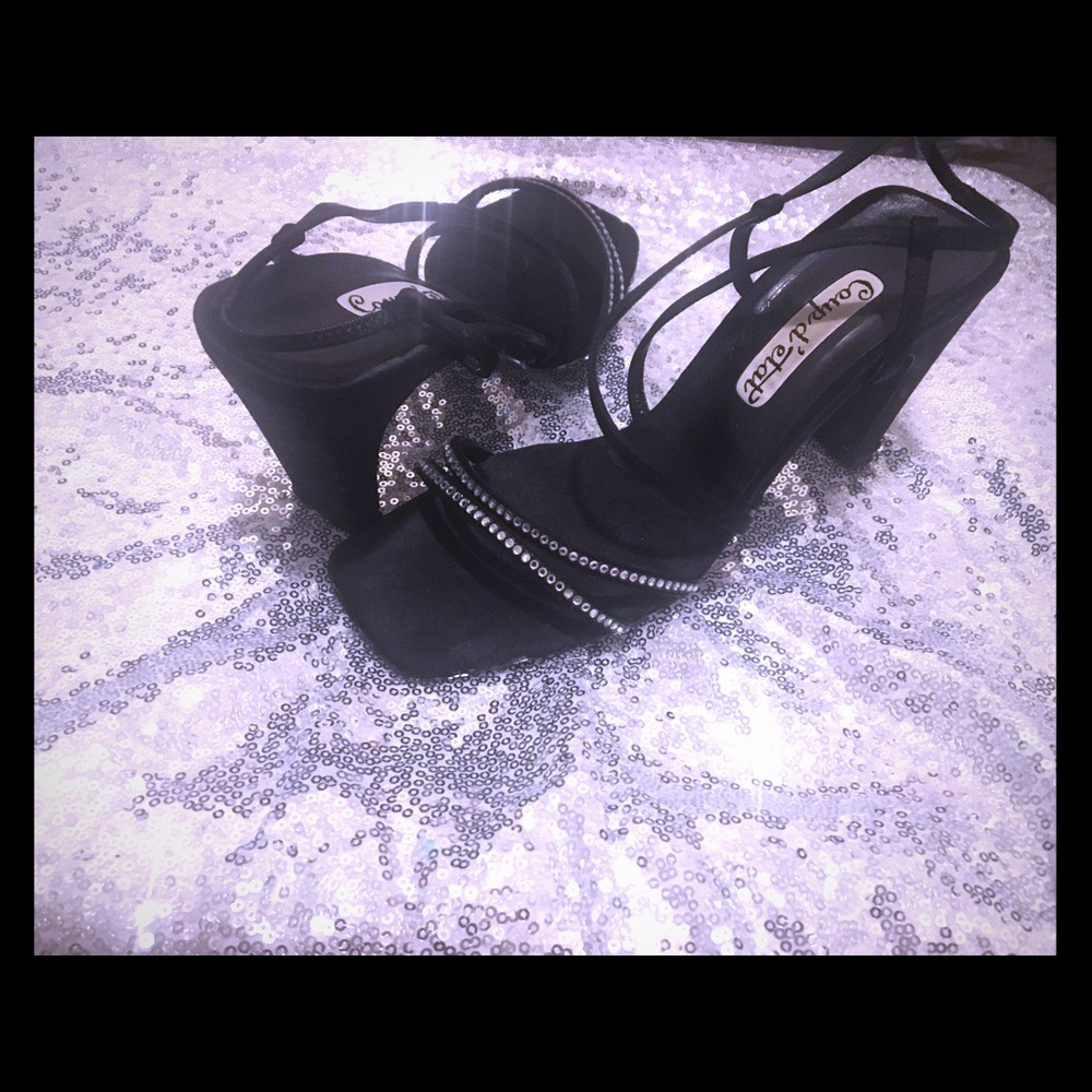 Women’s shoes